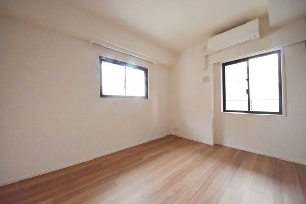 コンフォリア秋葉原EASTの物件内観写真